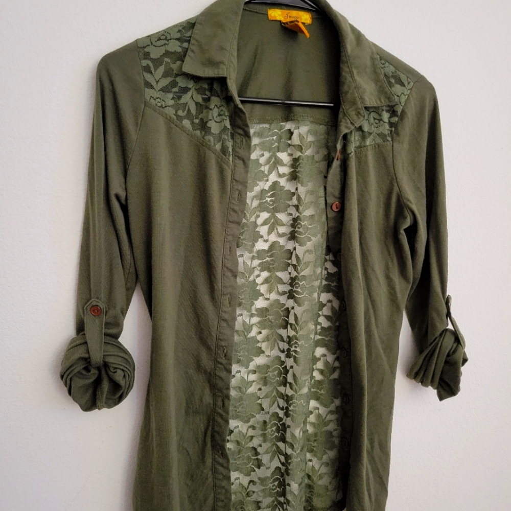 Women's Top